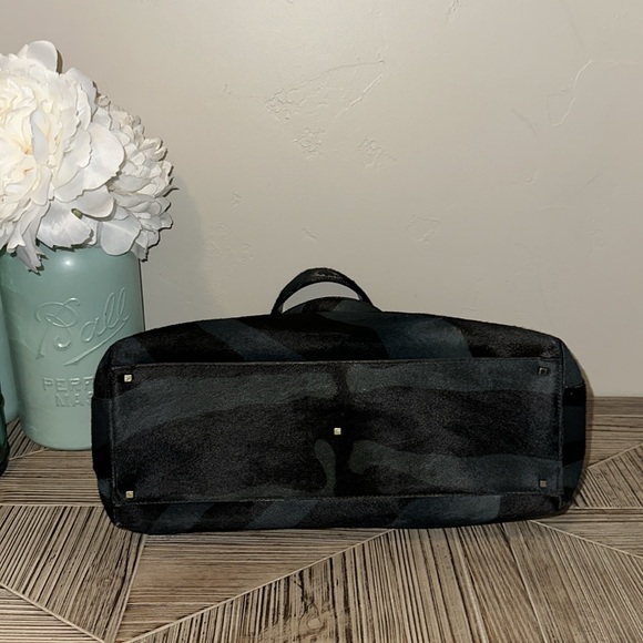 Sold Salvatore Ferragamo Calf Hair Blue & Black Tote Purse - Picture 10 of 14